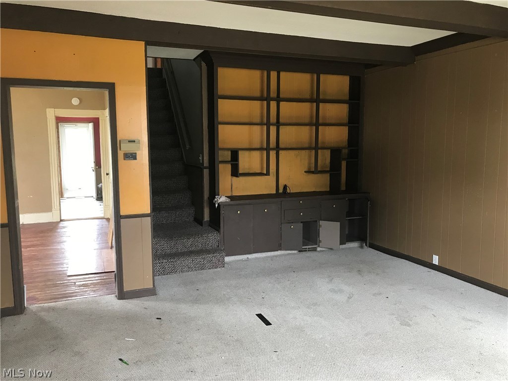 Village/Beach City - Residential