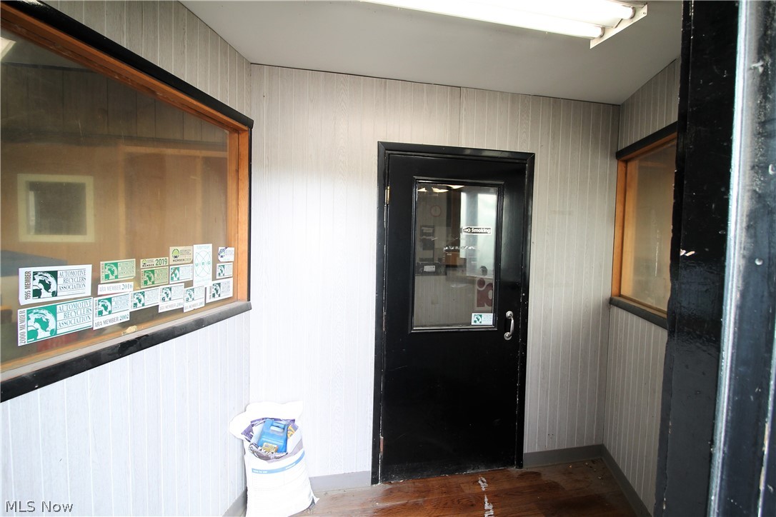 Walton Hills - Commercial Sale