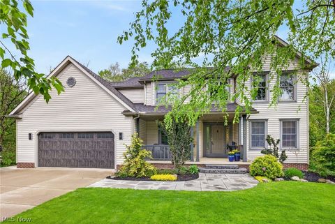 Photo of 607 Highwood Drive, Cuyahoga Falls, OH 44223 (MLS # 5209827)