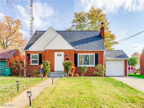 Photo for 408 Poplar Avenue NW