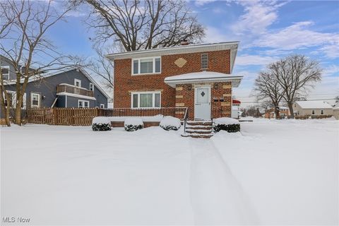 5903 Warwick Drive Parma OH 44129