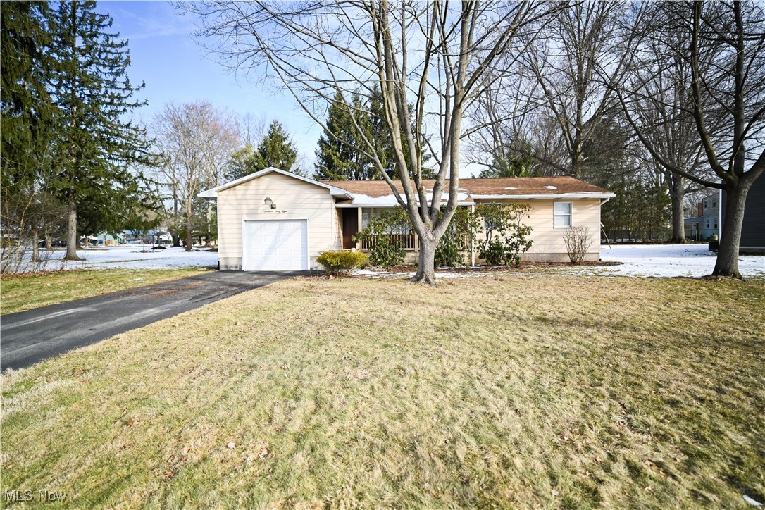 1768 Penny Lane, Youngstown, Ohio image 1