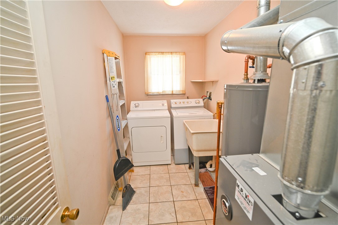 1768 Penny Lane, Youngstown, Ohio image 18