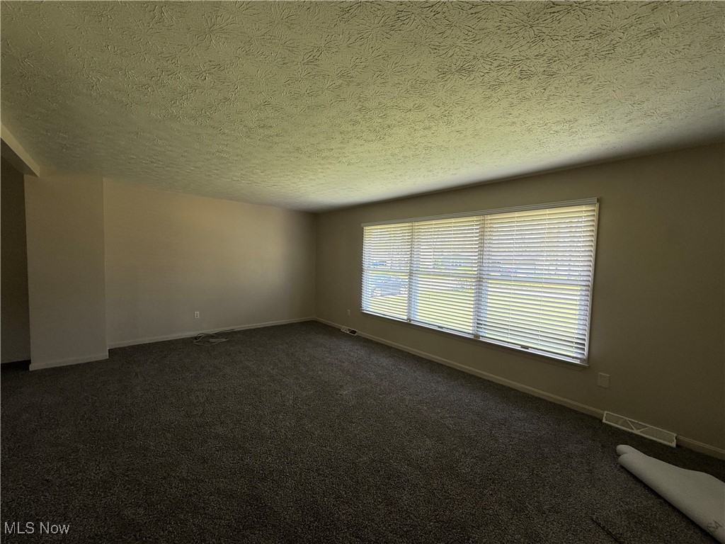 5253 Calla Avenue, Warren, Ohio image 2