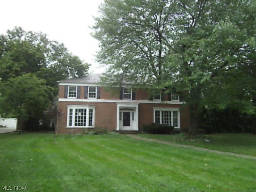 This is a Fannie Mae HomePath Property. Shaker Heights brick colonial with 4 bedrooms, 3.5 baths, 1st floor den and 2 car attached garage. The recreation room has an add'l half bath. This Shaker property is near shopping, hospitals, Shaker schools, with easy access to downtown Cleveland and University Circle.