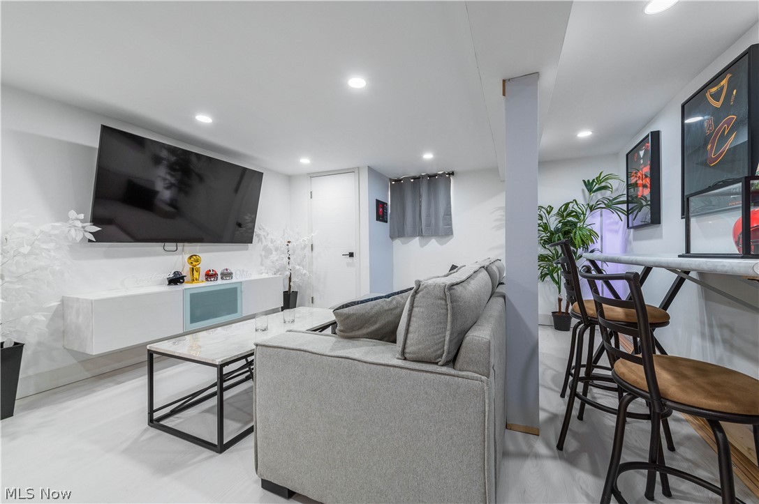 Memphis Villas - Residential