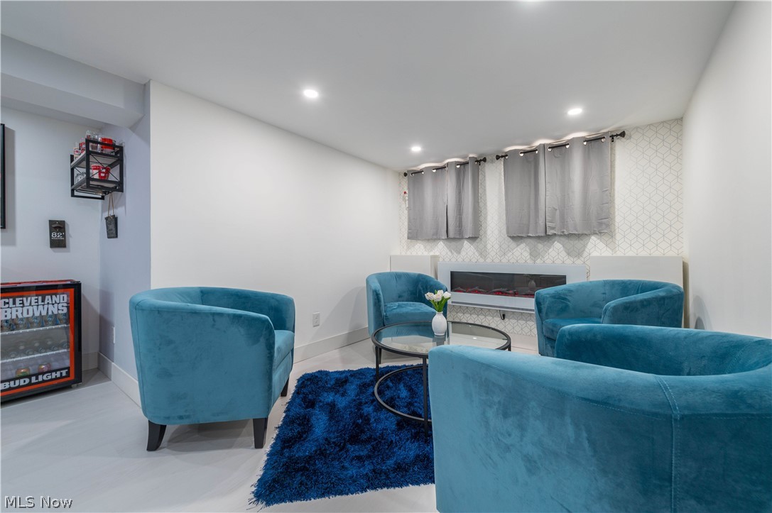 Memphis Villas - Residential