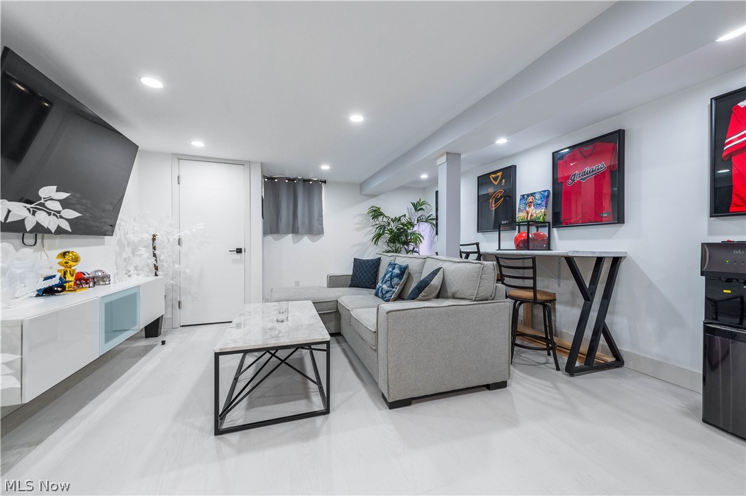 Memphis Villas - Residential