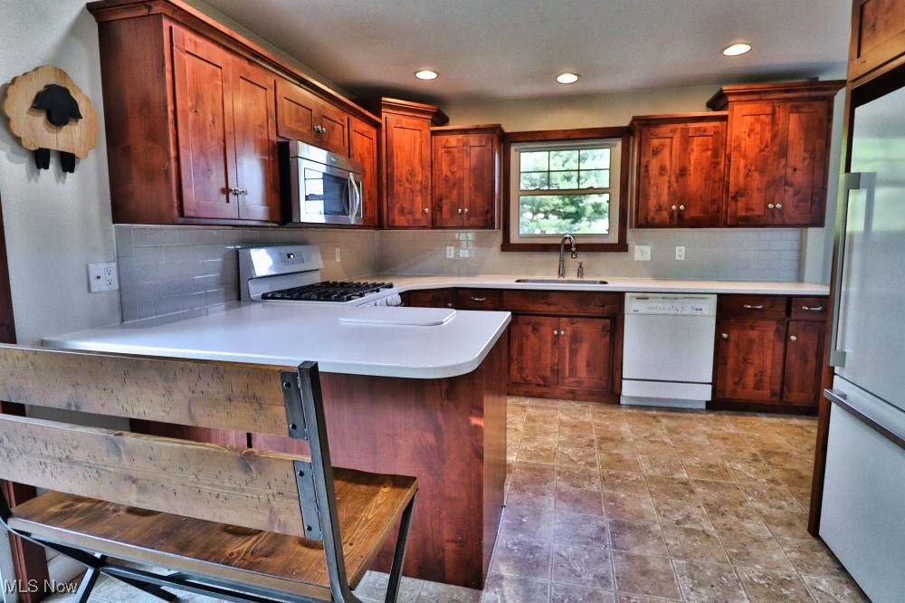 24514 County Road 24, Coshocton, Ohio image 3