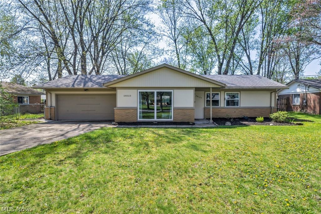Photo of 28523 Holly Drive, Olmsted Township, OH 44070 (MLS # 5203866)