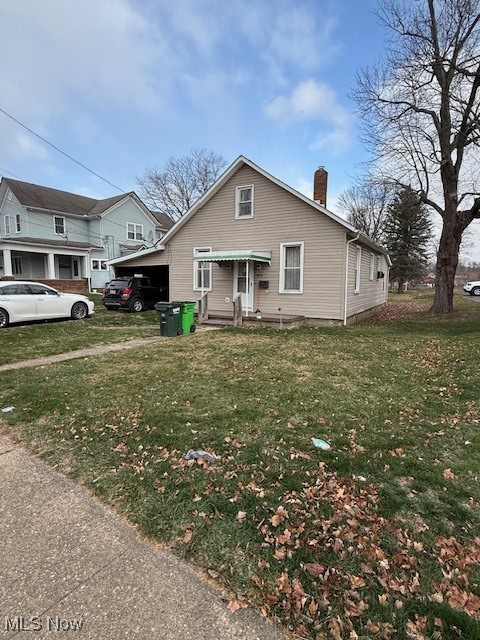 323 Trenton Avenue, Uhrichsville, Ohio image 2