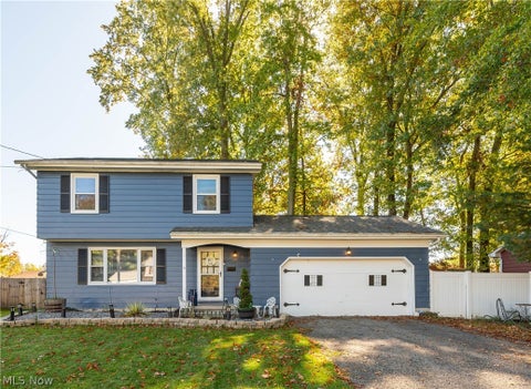 Photo of 3939 Nottingham Avenue, Austintown, OH 44511 (MLS # 5255451)