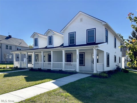 Homes For Sale - 3626 Menlo Road<br/> Shaker Heights, OH 44120