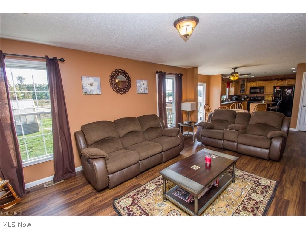 Pleasant Lakes/Brimfield - Residential