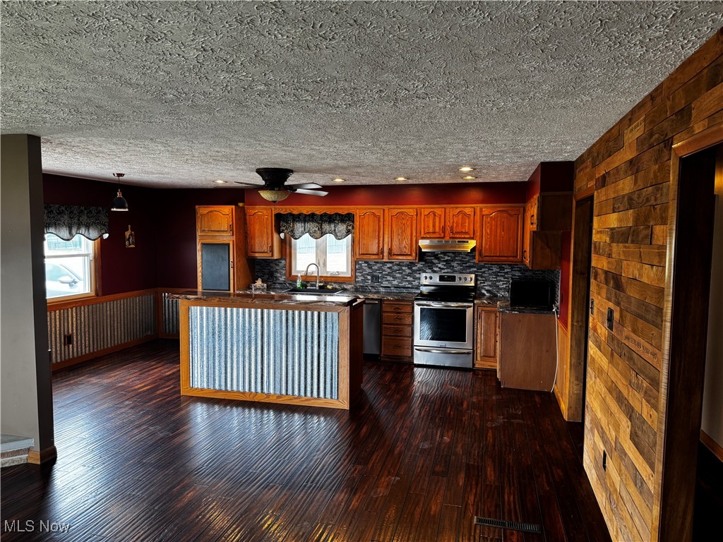 115 Knox School Road, Alliance, Ohio image 3