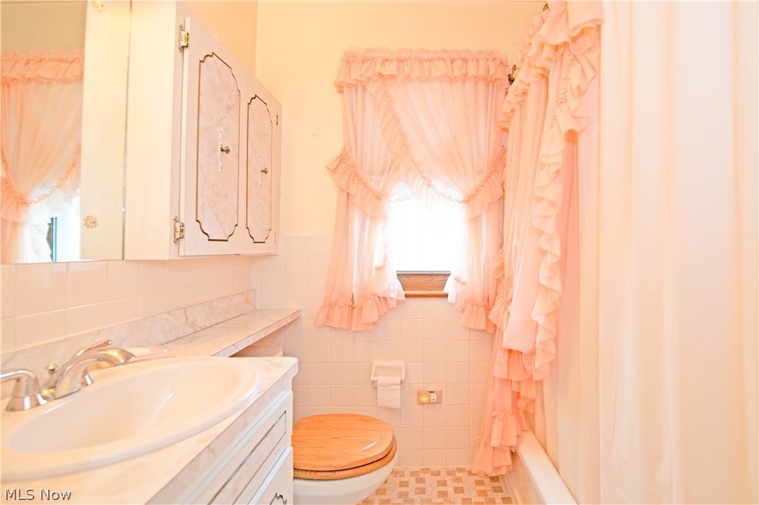 Ridgewood Gardens Anx - Residential