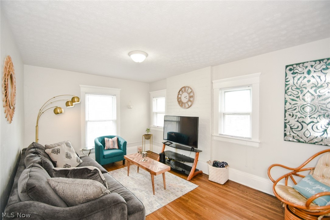 K & W - Residential Income