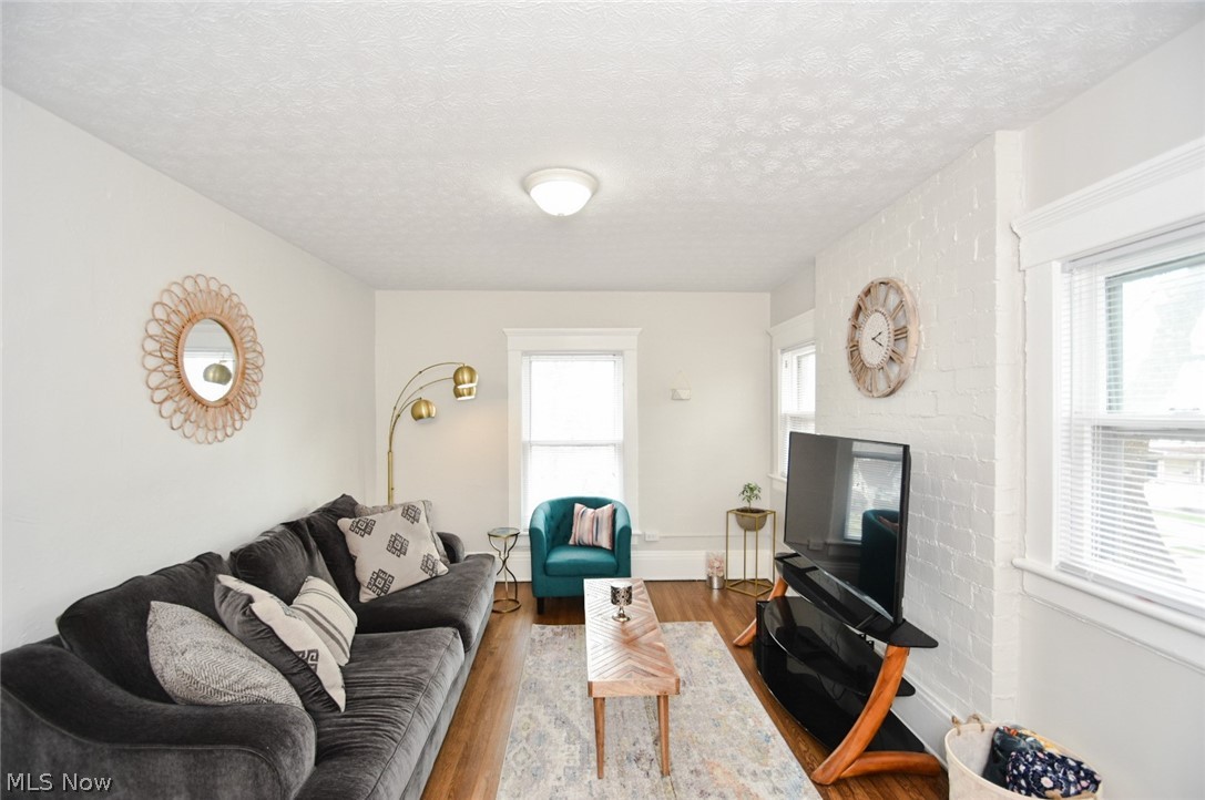 K & W - Residential Income