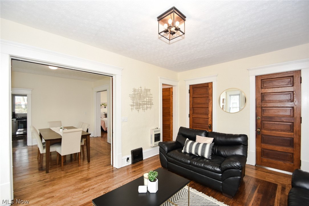 K & W - Residential Income