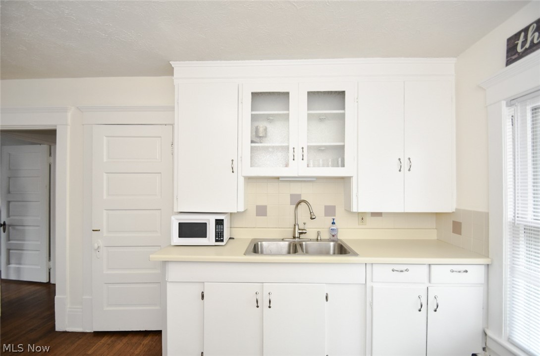 K & W - Residential Income