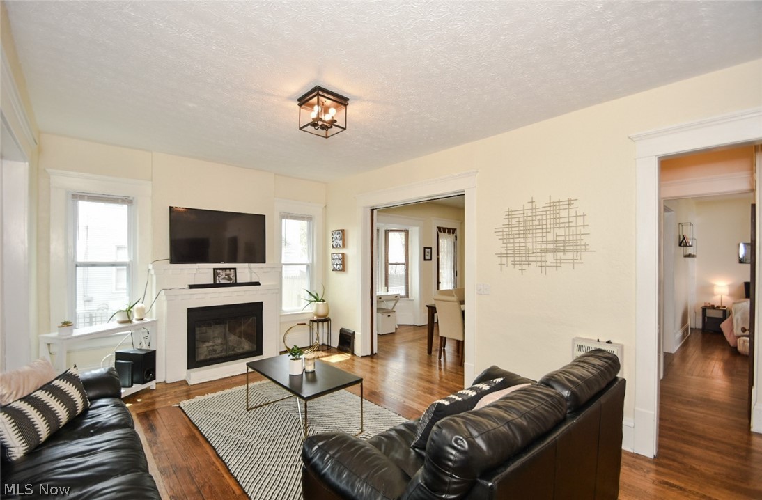 K & W - Residential Income