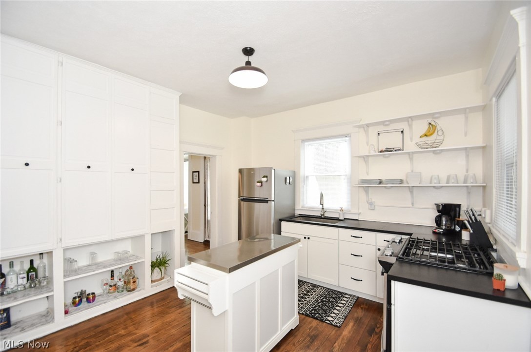 K & W - Residential Income