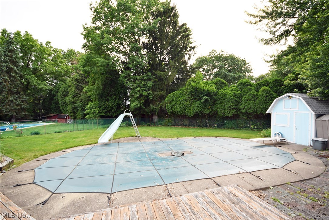 White Gate - Residential