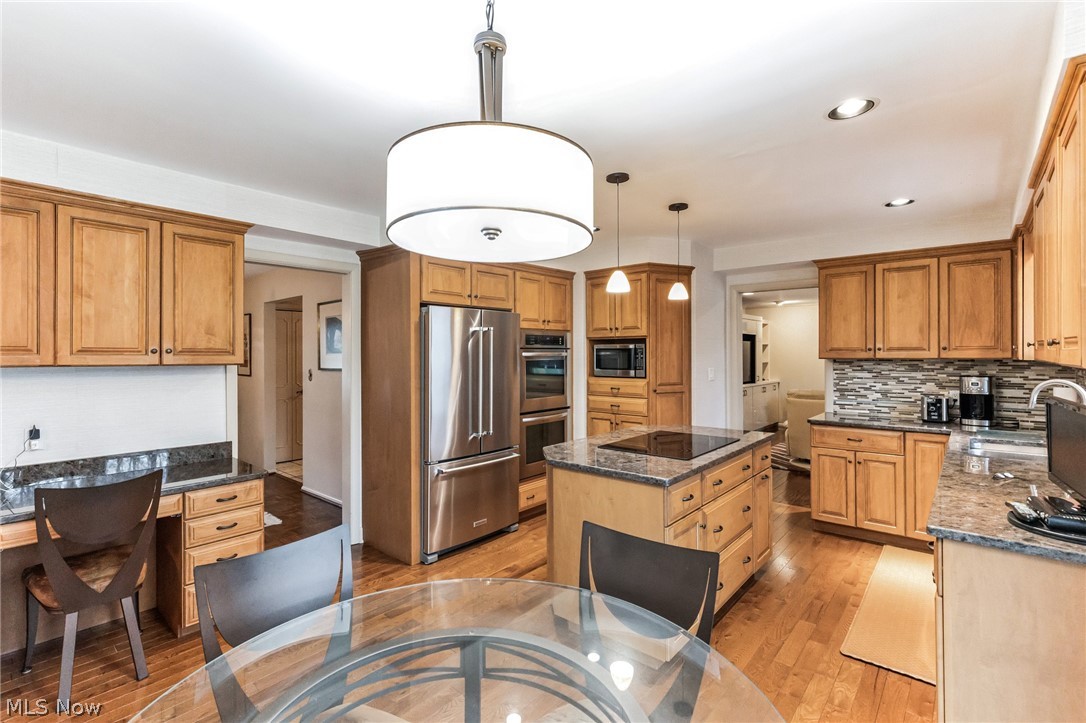 Van Sweringen Cos Belcourt Acr - Residential