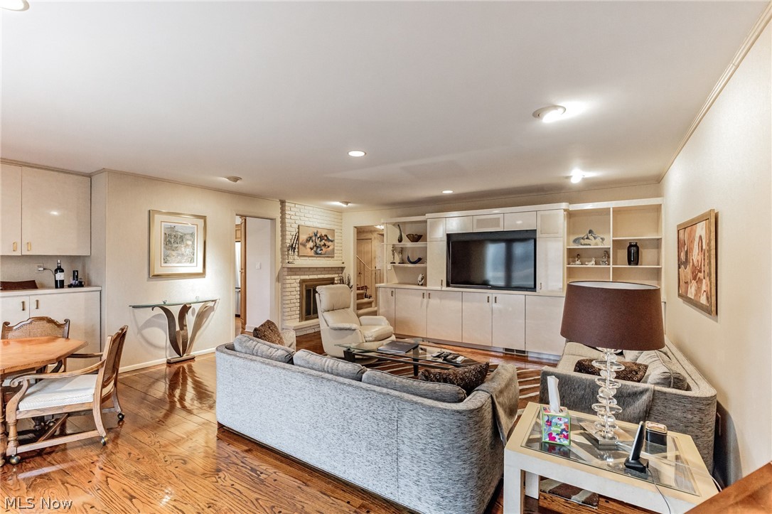 Van Sweringen Cos Belcourt Acr - Residential