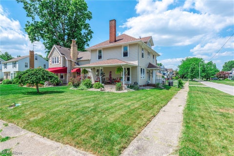 Tiny photo for 901 Park Avenue, Elyria, OH 44035 (MLS # 5240141)