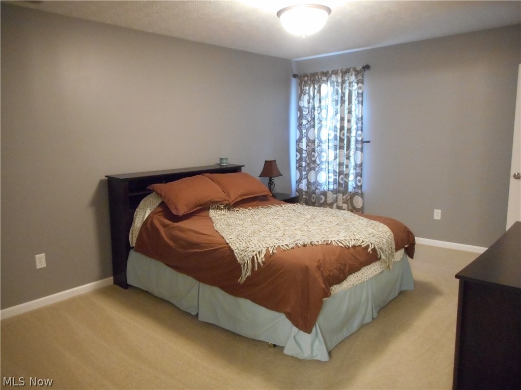 Falls Riv Xing Clstr Un Develo - Residential