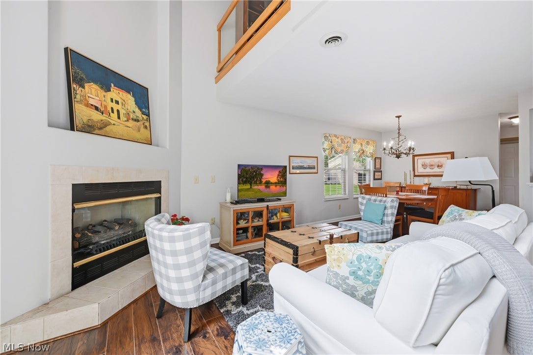 211 S Aspen Court 3