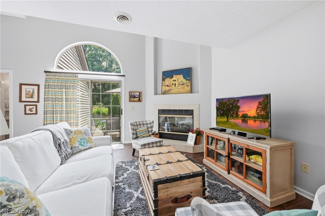211 S Aspen Court 3