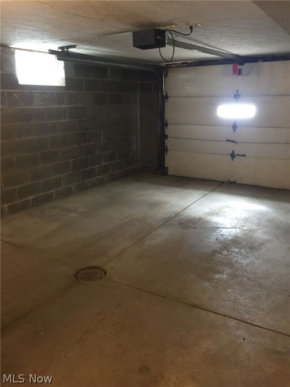 Waid & Duffeys Center Hwy - Residential Lease