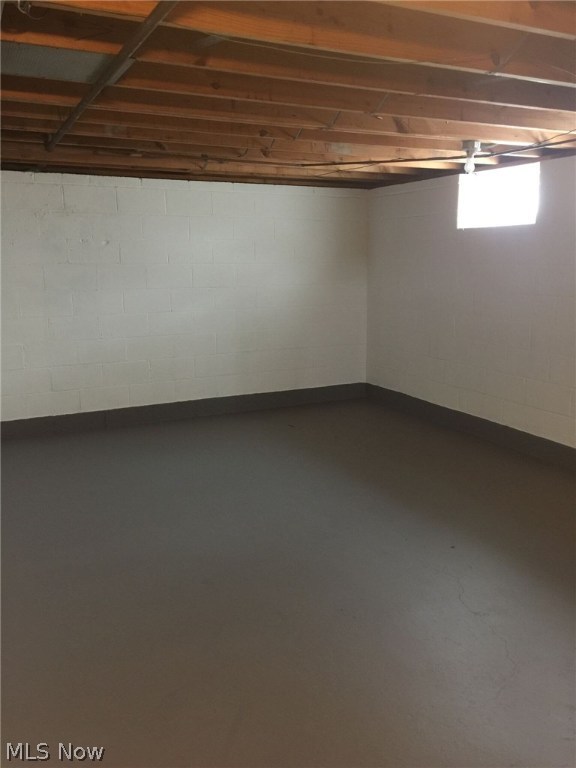 Waid & Duffeys Center Hwy - Residential Lease