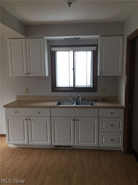 Waid & Duffeys Center Hwy - Residential Lease