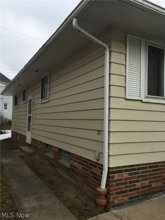 Waid & Duffeys Center Hwy - Residential Lease