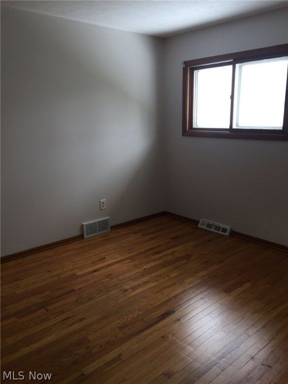 Waid & Duffeys Center Hwy - Residential Lease