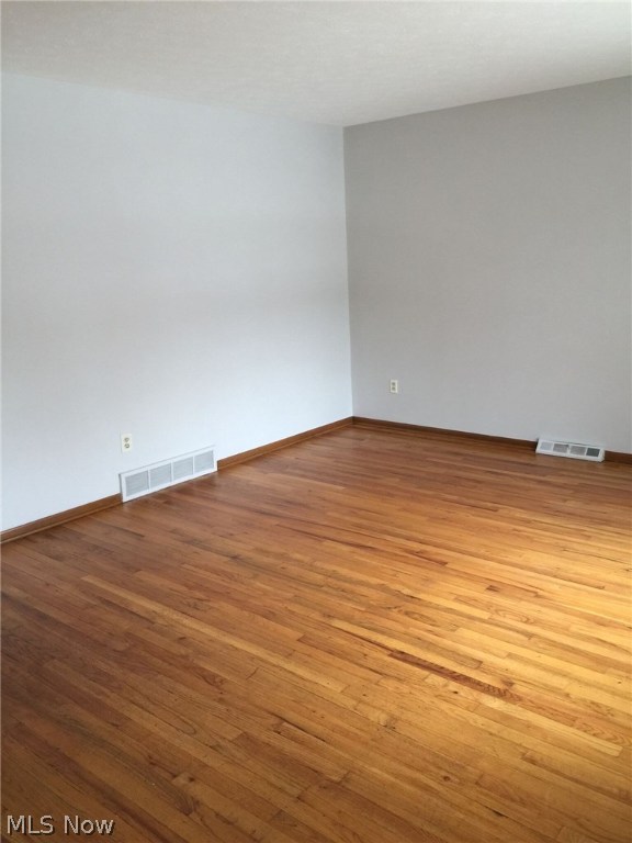 Waid & Duffeys Center Hwy - Residential Lease