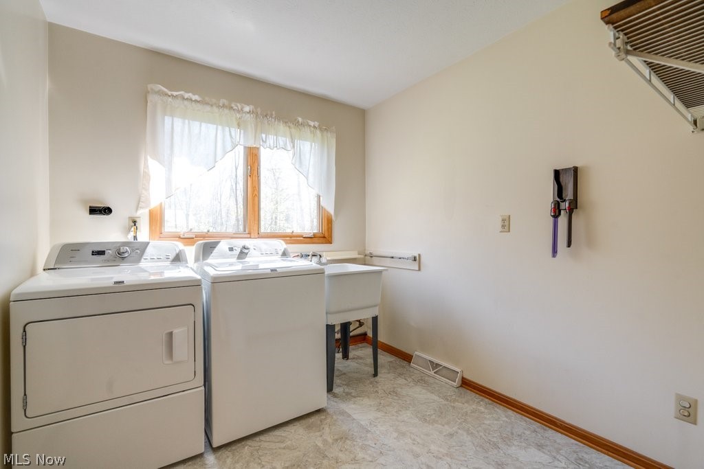 Cl Aurora Road - Residential