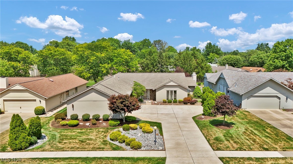 Welcome to this beautifully maintained 3-bedroom, 3-bathroom ranch nestled in Strongsville’s highly desirable Meadowood community. This spacious home offers one-floor living with a thoughtfully designed layout, neutral décor throughout, and numerous modern updates. The three car garage offers an abundance of storage space.
Enjoy cooking in the gourmet kitchen featuring a skylight and newer stainless steel appliances (2023), or unwind in the luxurious master bath complete with a soaking tub. Step out onto the deck just off the kitchen—perfect for morning coffee or evening entertaining—and enjoy the privacy of a fully fenced backyard.
Recent updates include a new roof (2020), air conditioning (2022), and kitchen appliances (2023), offering peace of mind and added value.
As part of the Meadowood community, you’ll have access to outstanding amenities, including an Olympic-sized pool, tennis courts, and a spacious clubhouse ideal for social gatherings or private events.
Conveniently located near I-71, Cleveland Hopkins Airport, top-rated schools, shopping, dining, and more. This is the perfect place to call home.
Don’t miss your chance to live in one of Strongsville’s most sought-after neighborhoods! Schedule your private showing today!