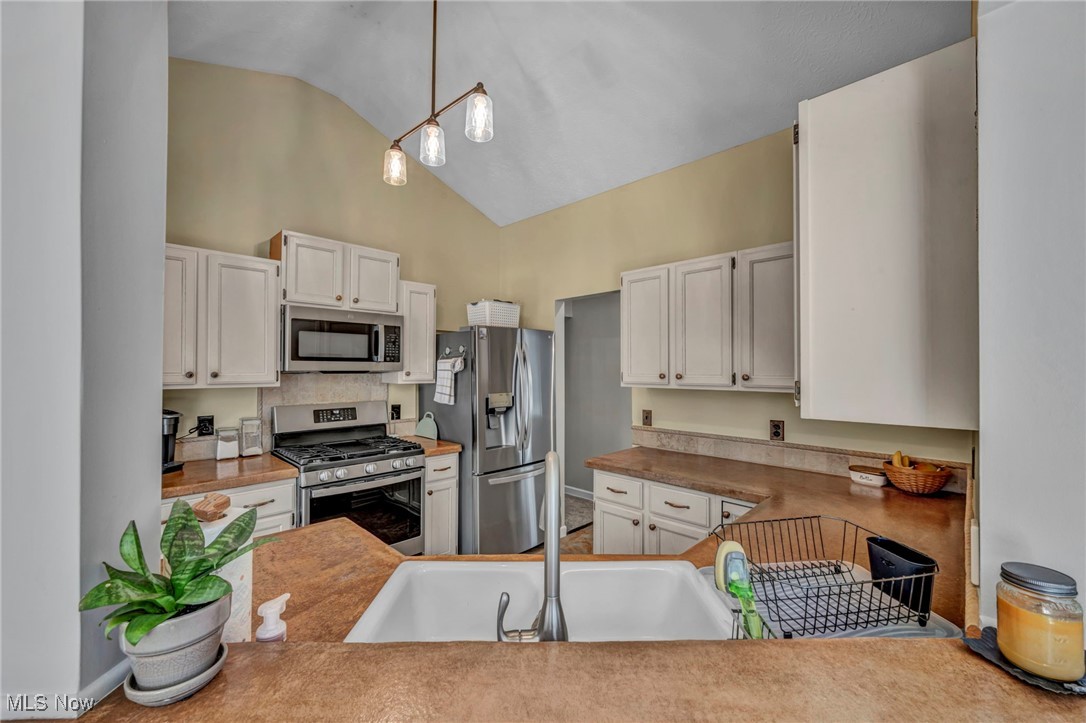 1070 Waldo Way, Twinsburg, Ohio image 21