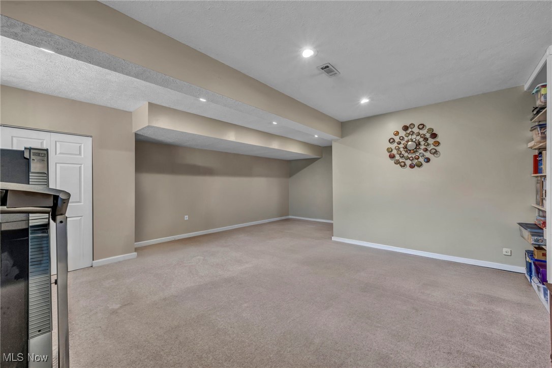 1070 Waldo Way, Twinsburg, Ohio image 10