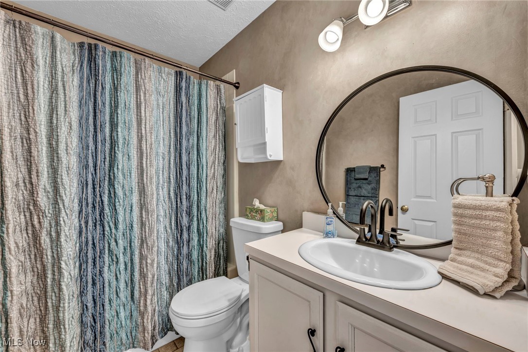 1070 Waldo Way, Twinsburg, Ohio image 36