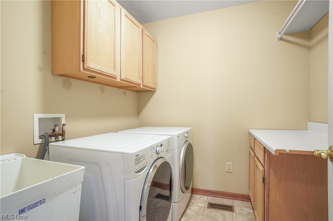 North Point/Hunters Xing Condo - Residential