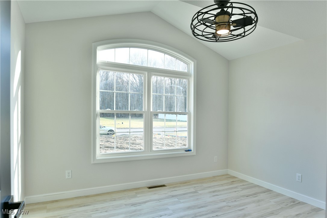 2336 Wilshire Drive, Cortland, Ohio image 38