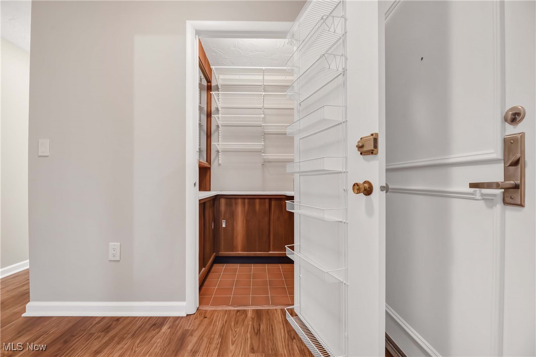 12550 Lake Avenue #906, Lakewood, Ohio image 16