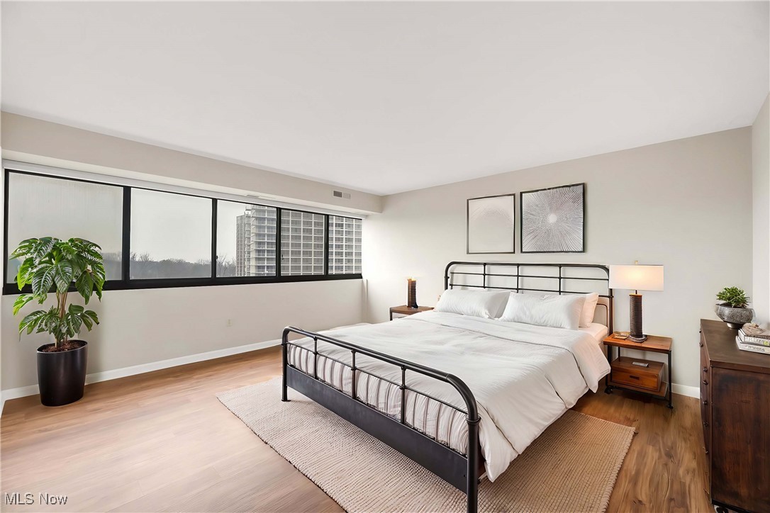 12550 Lake Avenue #906, Lakewood, Ohio image 26