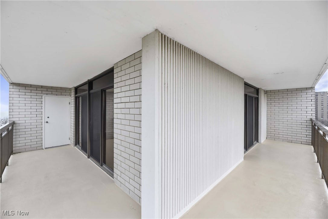 12550 Lake Avenue #906, Lakewood, Ohio image 6