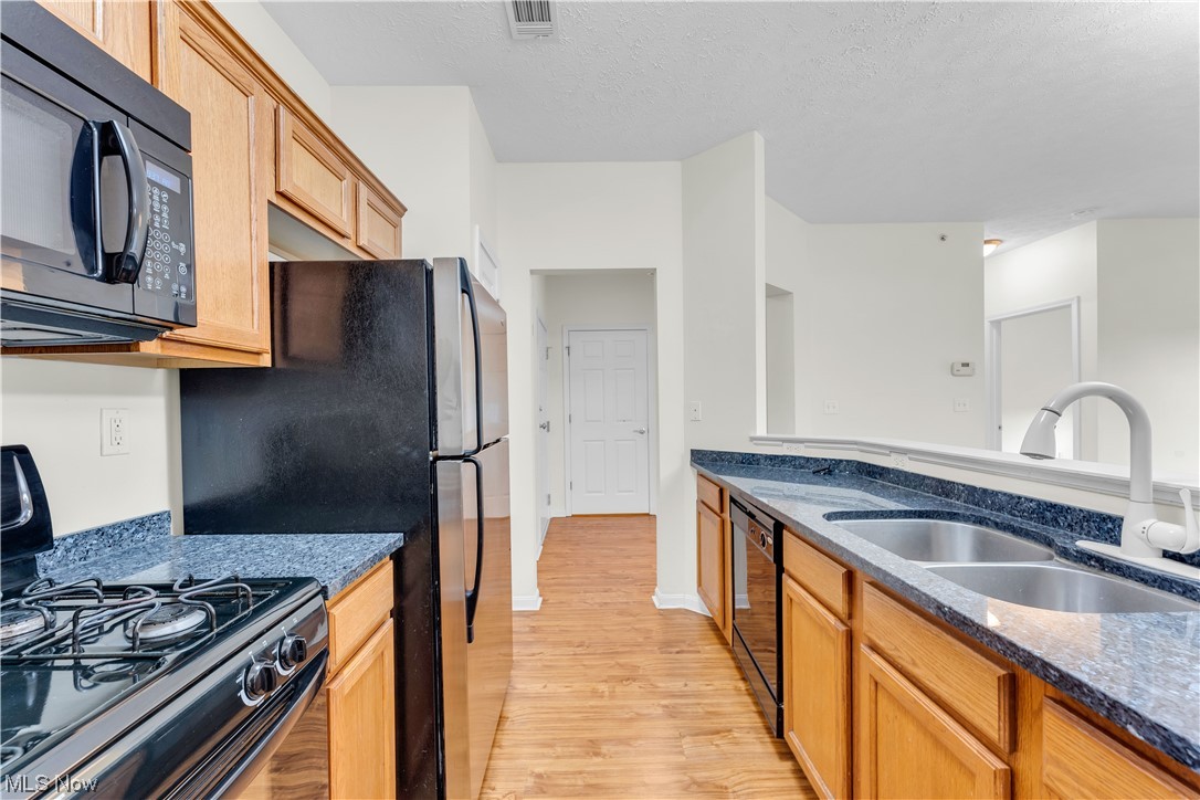 Aqua Marine Condo #1 Ph 1 - Residential